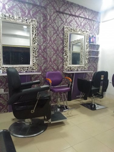 Tee Barbers and Hair Salon